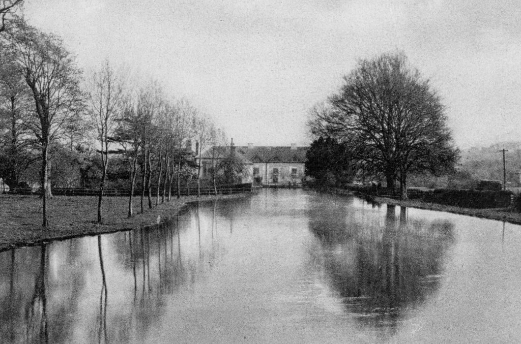 A view of Chamberhouse Mill sitting on the river Kennet. Sometime before 1942.
